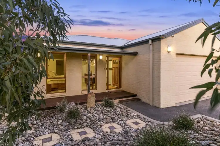 6 Lincoln Place, East Bendigo VIC 3550