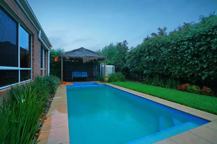 5 Manchester Drive
