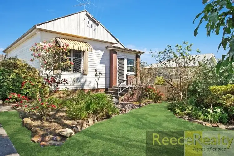 378 Sandgate Road, Shortland NSW 2307