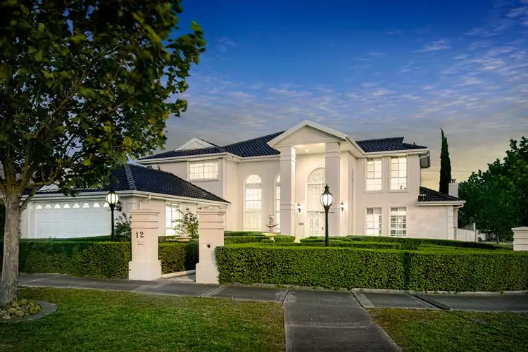 12 Murchison Avenue, Taylors Lakes VIC 3038
