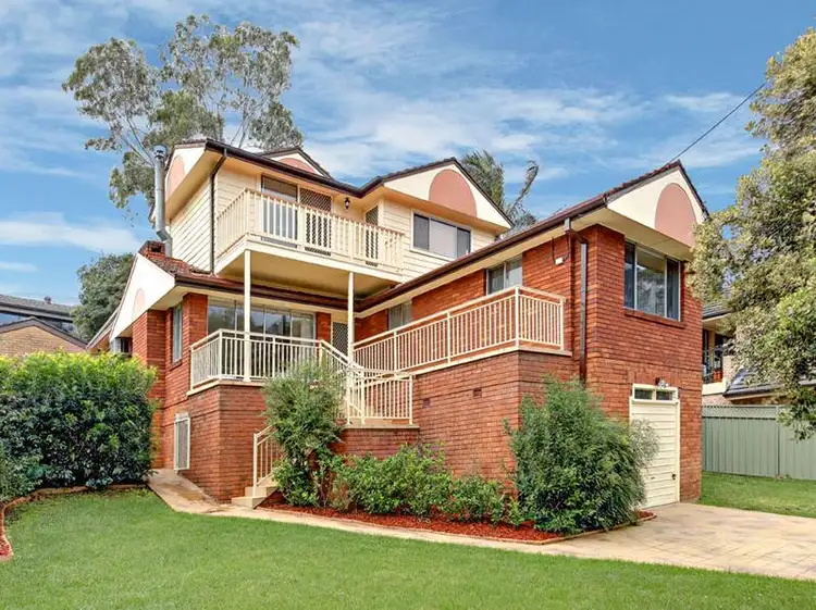 795 Henry Lawson Drive, Picnic Point NSW 2213