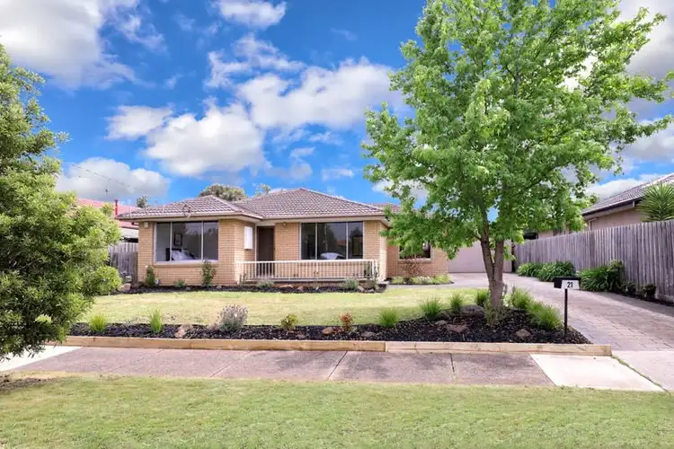 21 Vaucluse Avenue, Gladstone Park VIC 3043