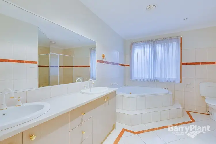 Fifth view of Homely house listing, 4 Warrego Place, Taylors Lakes VIC 3038