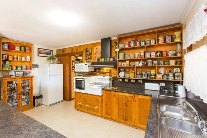 Fifth view of Homely house listing, 526- 528 Eleventh Street, Mildura VIC 3500