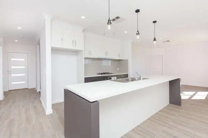 Second view of Homely house listing, 2 Banjo Court, Mildura VIC 3500