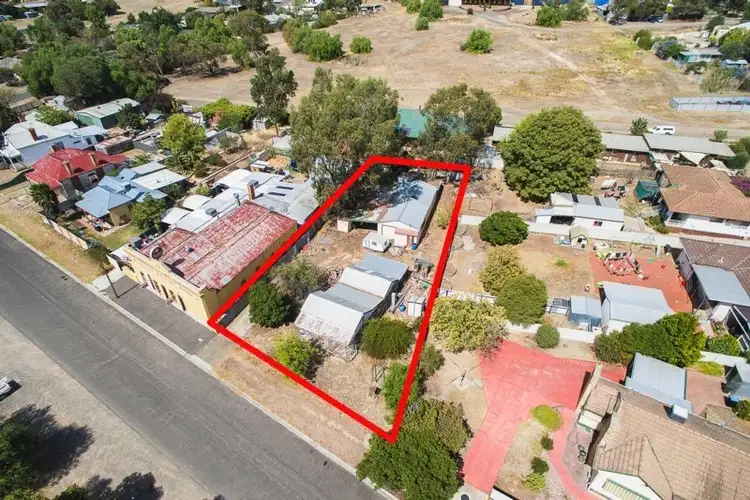 11 Hall Street, Eaglehawk VIC 3556