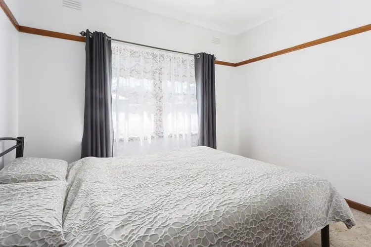 Sixth view of Homely house listing, 7 Chifley Avenue, Kangaroo Flat VIC 3555