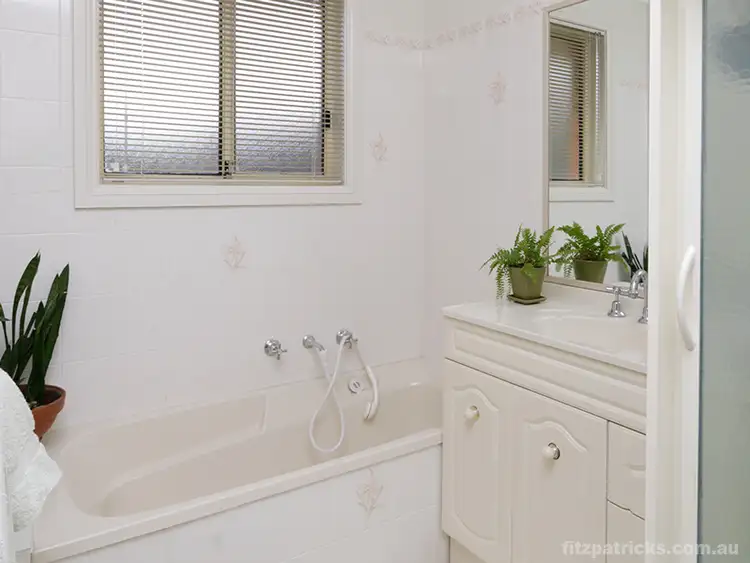 Fifth view of Homely unit listing, 2/1 Arnhem Place, Tatton NSW 2650