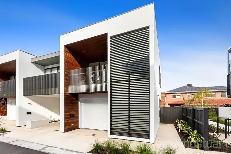 33 Clarkson Court, Clayton VIC 3168