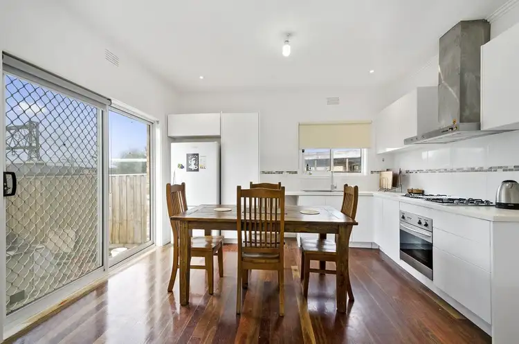 Second view of Homely unit listing, 2/462 Melbourne Road, Newport VIC 3015