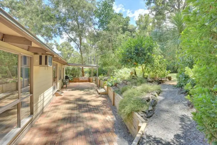 20 Steel Road, Emerald VIC 3782