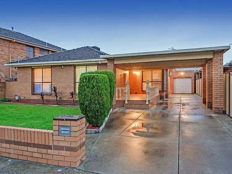 9 O'Brien Drive, St Albans VIC 3021
