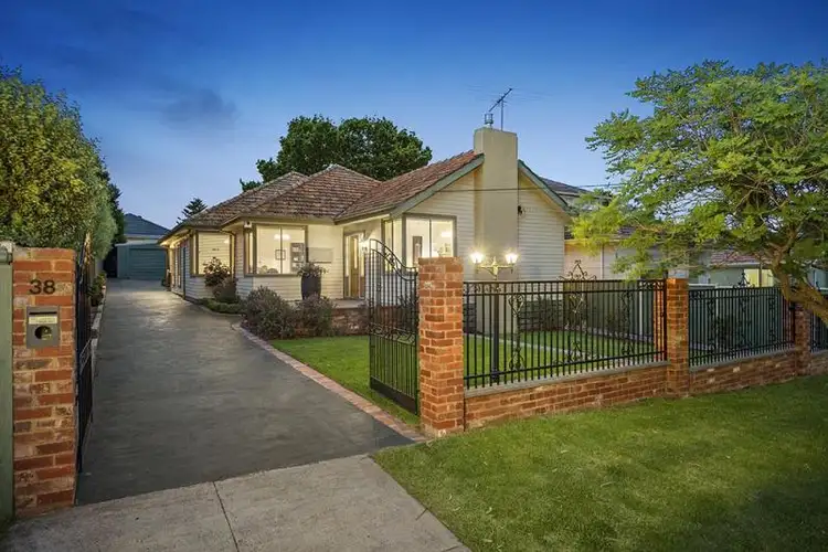 38 Kenmare Street, Watsonia VIC 3087