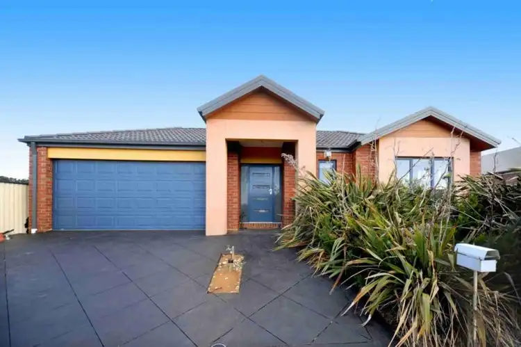 9 Salt Water Drive, St Leonards VIC 3223