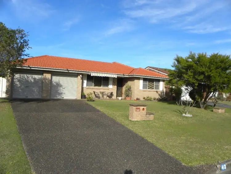 43 Thora Street, Sussex Inlet NSW 2540
