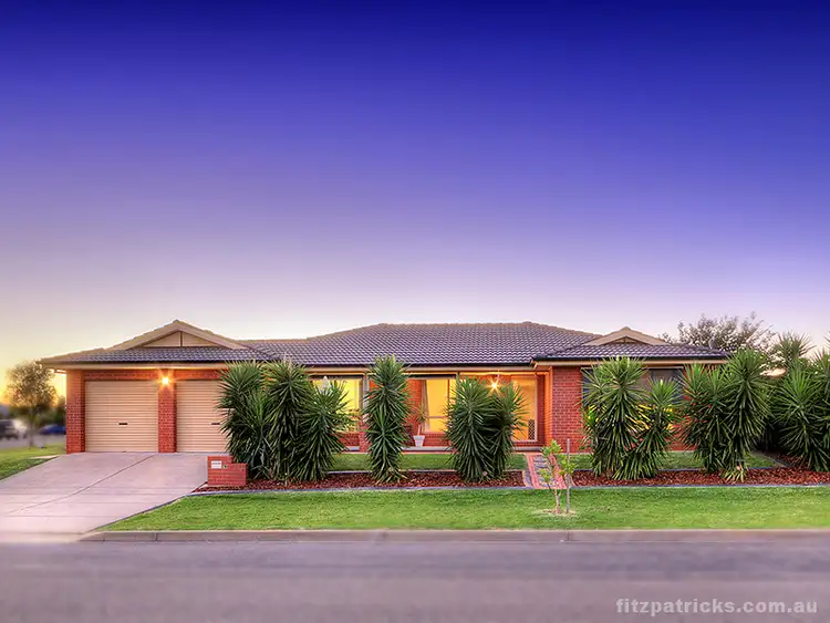 1 Tikki Place, Glenfield Park NSW 2650