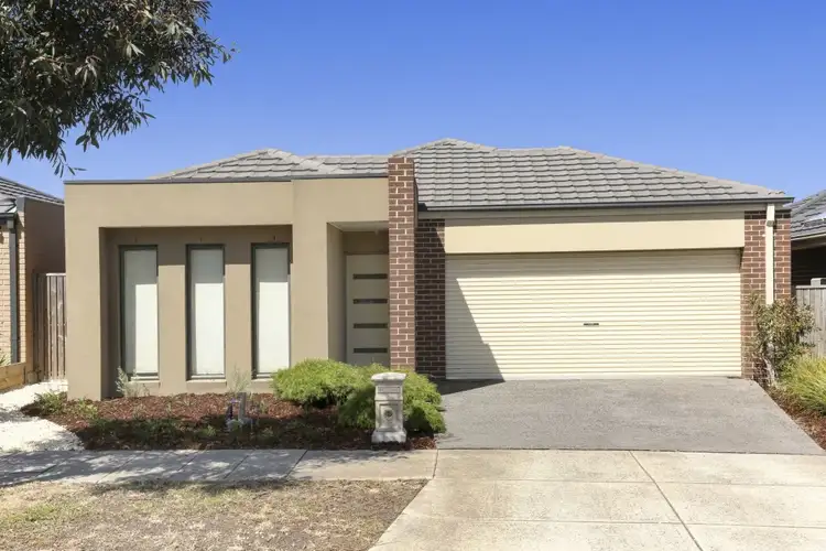 8 Dappleshade Avenue, Epping VIC 3076