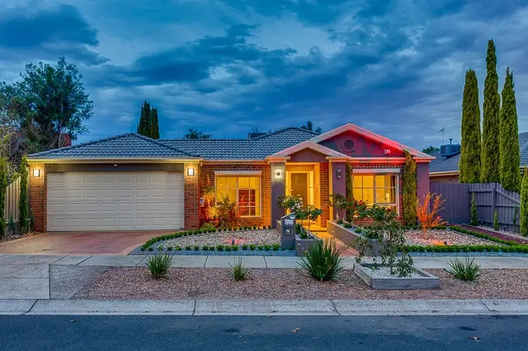 30 Wellington Drive, Hillside VIC 3037