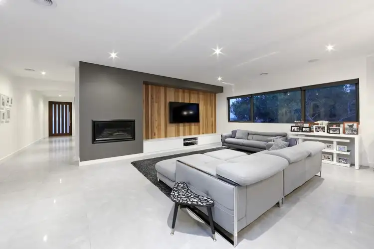 Fifth view of Homely house listing, 1 Hayes Court, Lysterfield VIC 3156