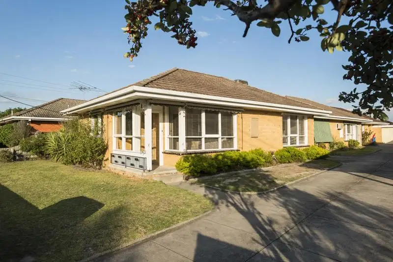 Main view of Homely unit listing, 34 Robertson Parade, Aspendale VIC 3195