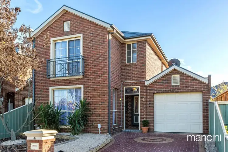 4 Carlisle Terrace, Point Cook VIC 3030