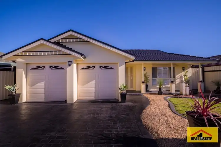 12 Aaron Place, Plumpton NSW 2761