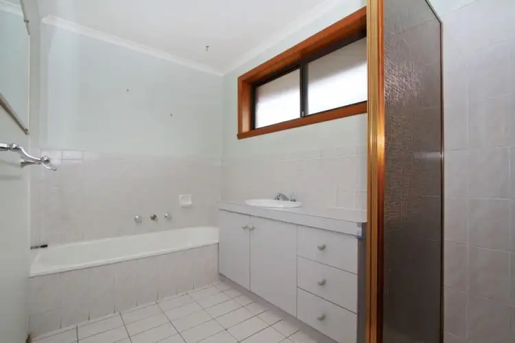 Sixth view of Homely house listing, 5 Simon Court, Epping VIC 3076