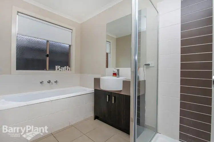 Seventh view of Homely house listing, 2 Montview Place, Brookfield VIC 3338