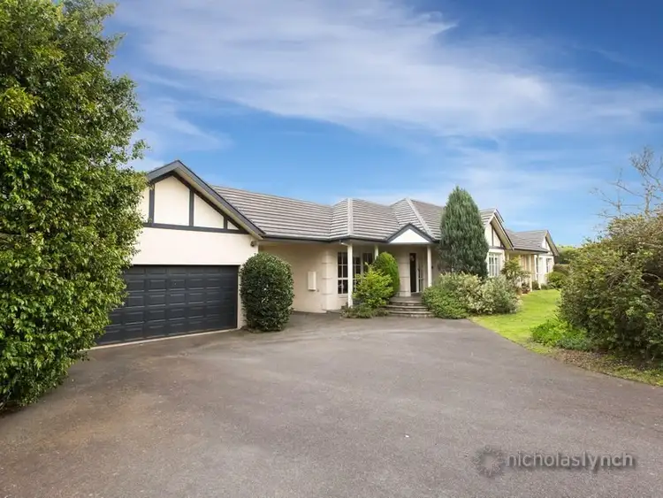 10 Cameron Way, Mount Eliza VIC 3930