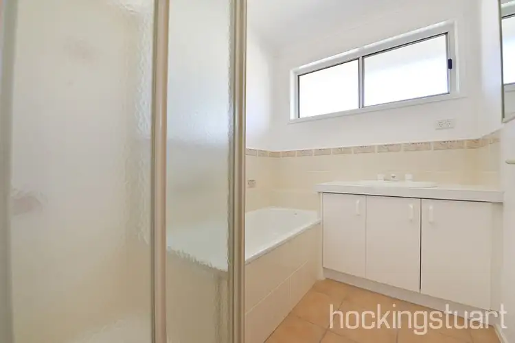 Fifth view of Homely house listing, 3 Raneen Place, Berwick VIC 3806