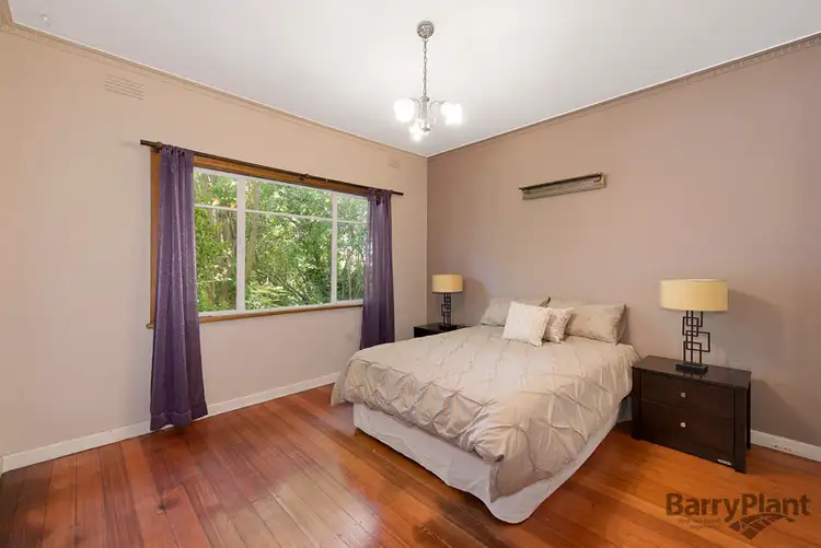 Fifth view of Homely house listing, 10 Daours Court, Watsonia VIC 3087