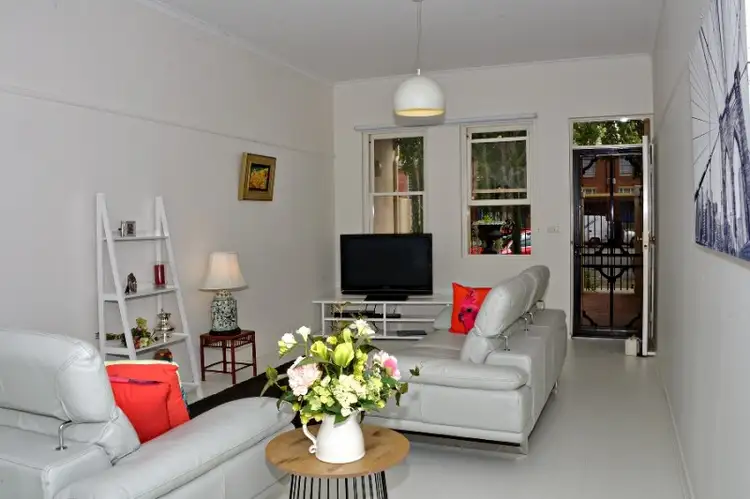 Third view of Homely townhouse listing, 1/484 David Street, Albury NSW 2640