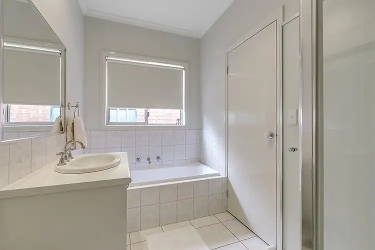 Fifth view of Homely house listing, 10 Somerset Ave, Lake Gardens VIC 3355