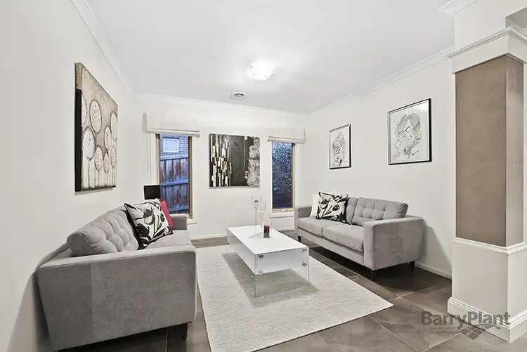 Fifth view of Homely house listing, 2 Hayes Walk, Bundoora VIC 3083