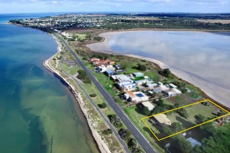 422 The Esplanade, St Leonards VIC 3223