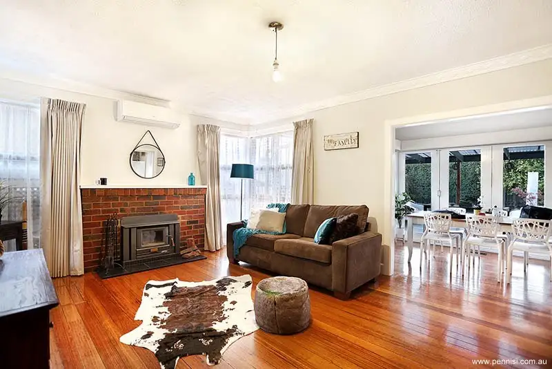 Main view of Homely house listing, 6 Gibson Court, Essendon VIC 3040