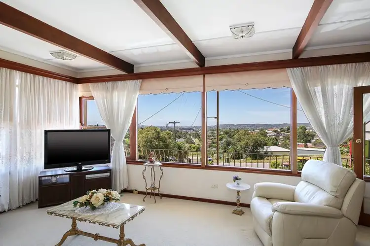 Fifth view of Homely house listing, 10 Erina Place, North Lambton NSW 2299