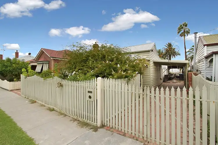 27 Napier Street, Eaglehawk VIC 3556