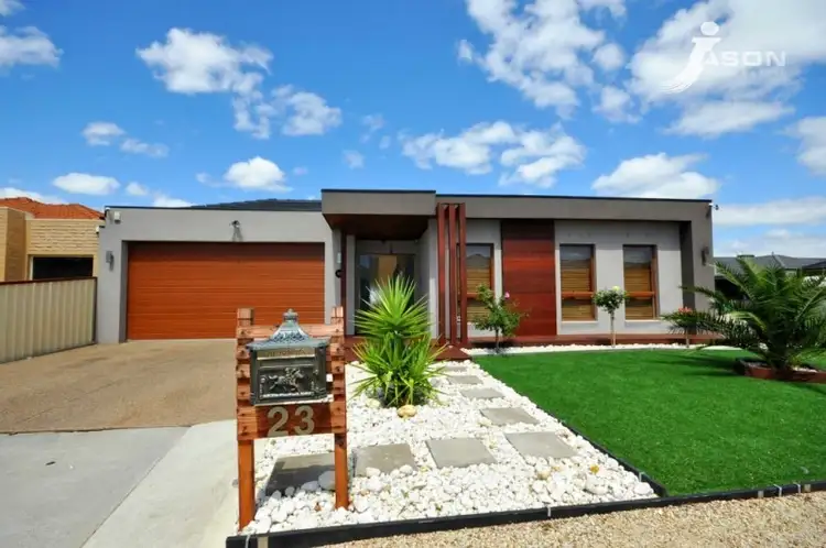 23 Broadway Street, Roxburgh Park VIC 3064