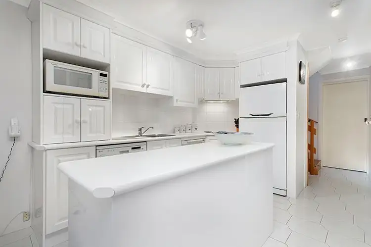 Fifth view of Homely townhouse listing, 2/39 Balston Street, St Kilda East VIC 3183
