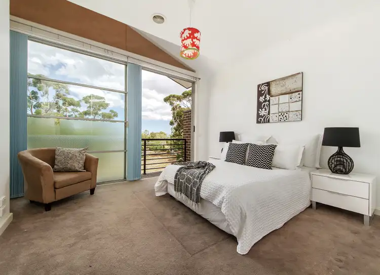 Fifth view of Homely townhouse listing, 2 Ravenswood Walk, Cairnlea VIC 3023