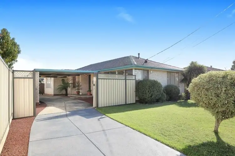 3 Burgess Close, Gladstone Park VIC 3043