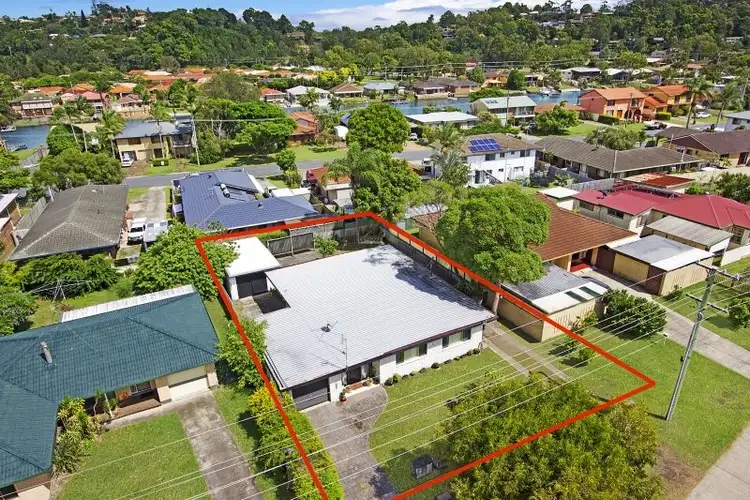 27 Riviera Avenue, Tweed Heads West NSW 2485