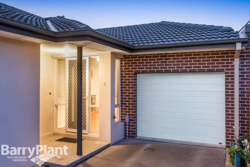 Main view of Homely house listing, 3/4 Nash Court, Altona Meadows VIC 3028