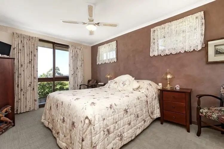 Fourth view of Homely house listing, 10 Coombah Court, Mooroolbark VIC 3138