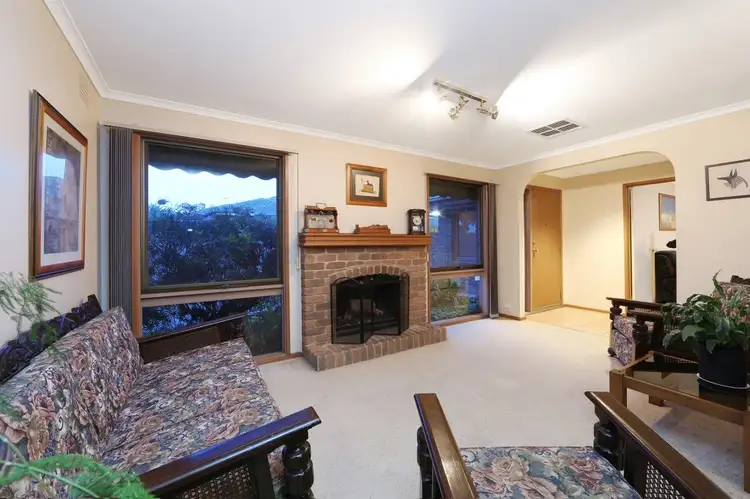 11 Kedleston Way, Rowville VIC 3178