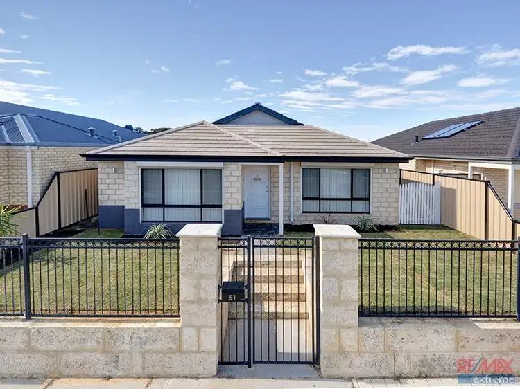 51 Lauderdale Ramble, Carramar WA 6031