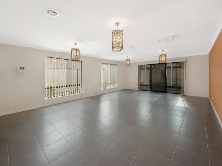 Sixth view of Homely house listing, 33 Wylie Circuit, Burnside VIC 3023