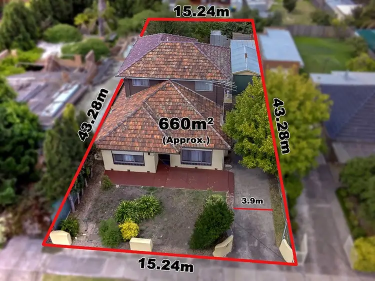 24 Avondale Avenue, St Albans VIC 3021