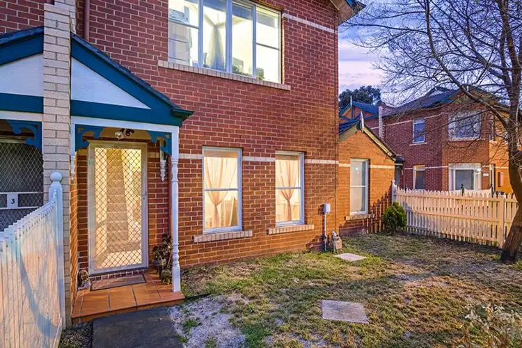 4/296 Somerville Road, Kingsville VIC 3012